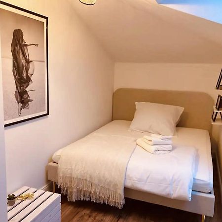 Bali Home Stylische Wohnung Mit Terrasse Schönefeld Exteriér fotografie