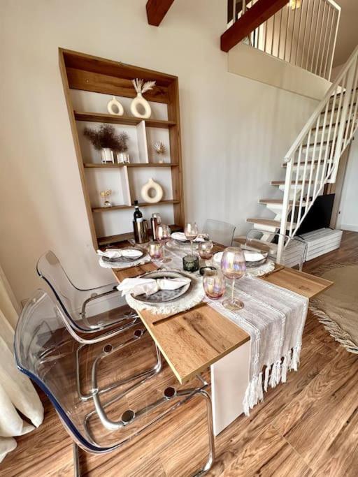 Bali Home Stylische Wohnung Mit Terrasse Schönefeld Exteriér fotografie