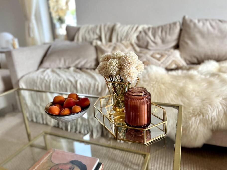 Bali Home Stylische Wohnung Mit Terrasse Schönefeld Exteriér fotografie