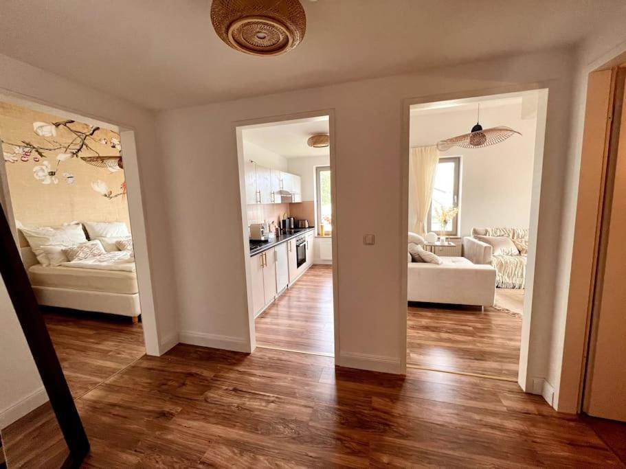 Bali Home Stylische Wohnung Mit Terrasse Schönefeld Exteriér fotografie