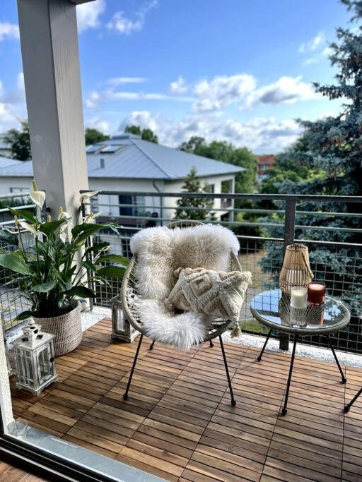 Bali Home Stylische Wohnung Mit Terrasse Schönefeld Exteriér fotografie