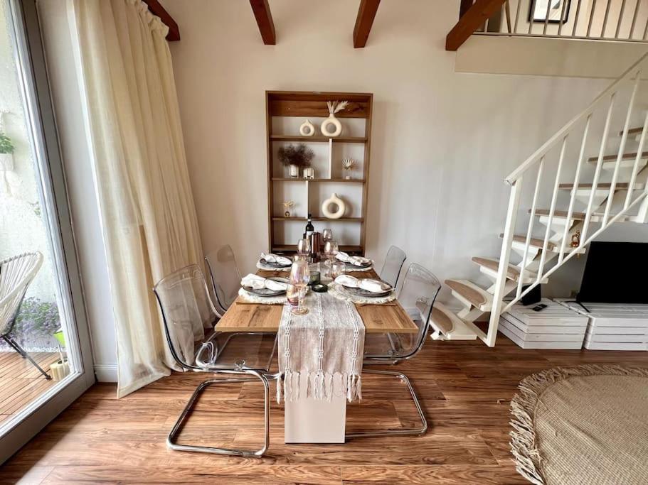 Bali Home Stylische Wohnung Mit Terrasse Schönefeld Exteriér fotografie
