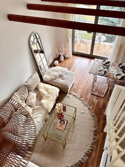 Bali Home Stylische Wohnung Mit Terrasse Schönefeld Exteriér fotografie