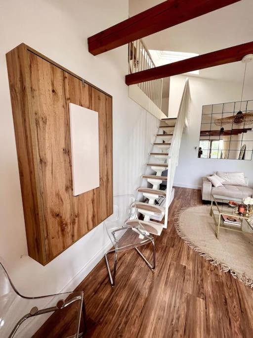 Bali Home Stylische Wohnung Mit Terrasse Schönefeld Exteriér fotografie